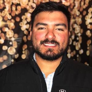 Meet your Posher, Edgardo